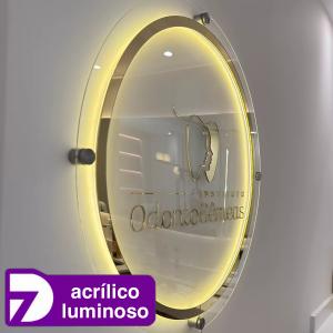 Placa em Acrílico c/ Logo e Iluminação em Led - Personalizado Acrílico Custom  Led Laser 